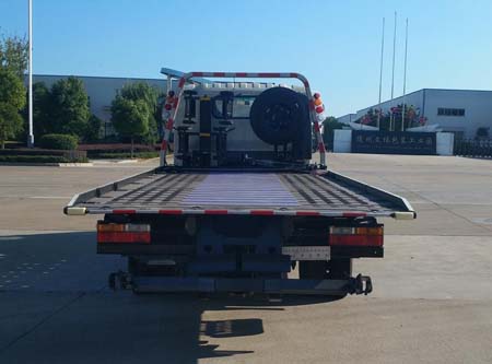 ���\�S��һ�϶�ƽ������܇